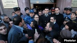Armenia - Prosecutor-General Gevorg Kostanian (C) addresses protesters in Gyumri, 15Jan2015.