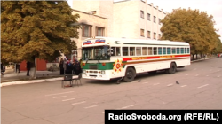 Агіт-автобуси курсують Дебальцевим