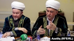 Җәлил Фазлыев (с) һәм Мансур Җәләлетдин