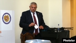 Մամիկոն Ասլանյան