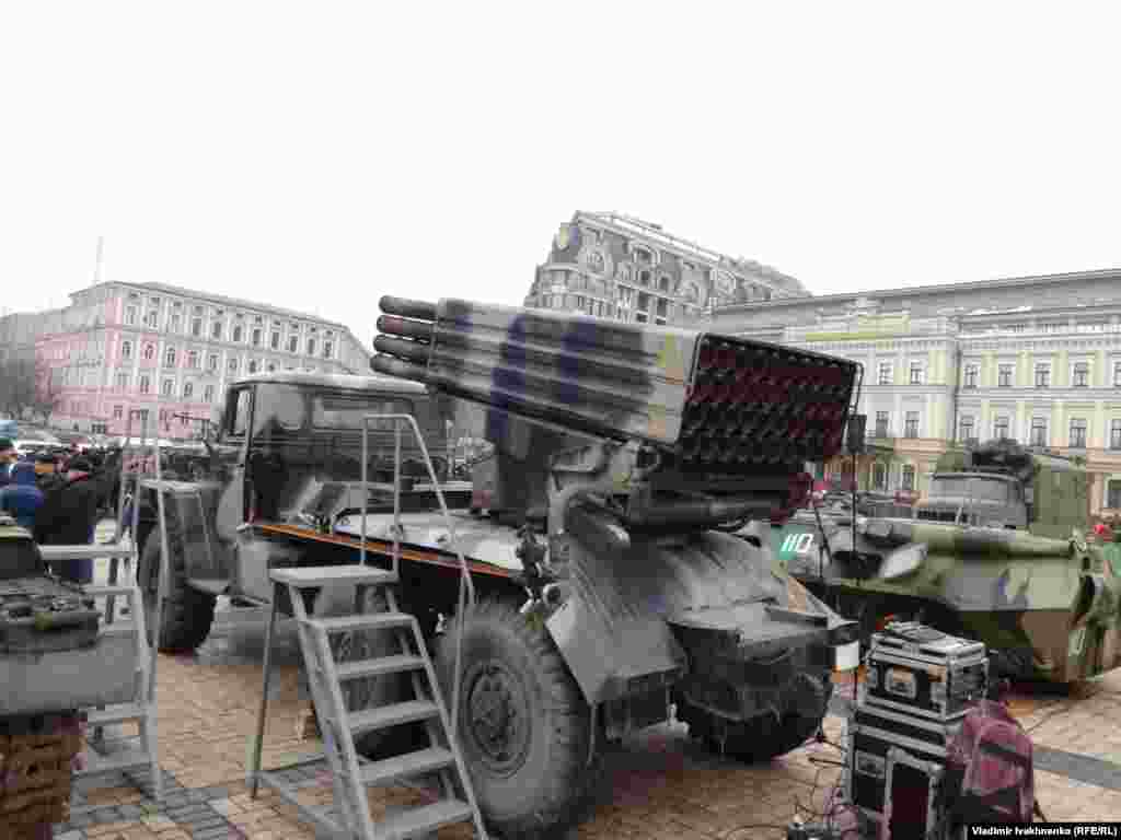 Російська система залпового вогню БМ-21 &laquo;Град&raquo;