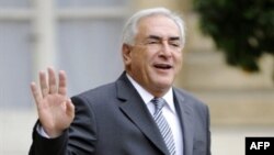 صندوق جهانی پول، روز جمعه ۲۸ سپتامبر، دومینیک استراوس-کن وزير دارايی سابق فرانسه را به مدت پنج سال به عنوان رييس جديد خود برگزيد.