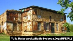 Церква Різдва пресвятої Богородиці в Малій Петриківці, фото 2010 року