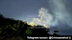 Дим від вибухів на території санаторію «Форос», 21 вересня 2025 року