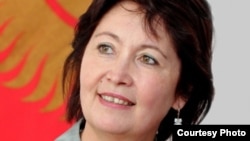 Кыргызстандын биринчи айымы Раиса Атамбаева