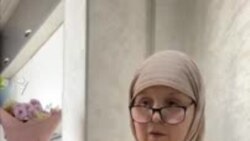 Дилором 20 лет живет с тяжёлым диагнозом и зарабатывает на жизнь рукоделием