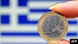 Тривалі дискусії, протистояння завершилися рішенням дати Афінам черговий 130-мільярдний транш