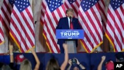 ԱՄՆ 45-րդ նախագահ Դոնալդ Թրամփը ելույթ է ունենում Փալմ Բիչի Մար-ա-Լագո հանգստավայրում կայացած միջոցառման ժամանակ, Ֆլորիդա նահանգ, 15-ը նոյեմբերի, 2022թ.