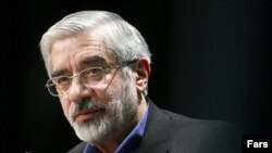 آخرین نخست وزیر ایران، تاکنون توانسته‌است حمایت شماری از گروه‌های اصلاح‌طلب، از جمله احزاب مشارکت و کارگزاران سازندگی و سازمان مجاهدین انقلاب اسلامی را از آن خود کند.