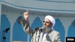 مولوی عبدالحمید کشته شدن مرزبانان را « مایه‌ نگرانی شدید» دانسته است.