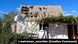 Внаслідок обстрілу постраждали 74-річний чоловік та 72-річна жінка (фото ілюстративне)