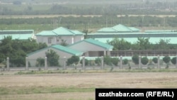 Aýlawyň athanalary