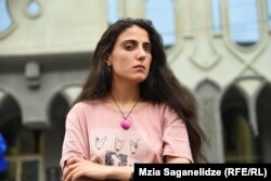 ماکو گُموری