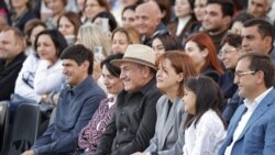 Թող դերասանների խումբ հավաքի, բեմադրություններով զբաղվի, հանդիսատեսը կորոշի՝ Փաշինյանի «Ցանկապատը» նայի, թե ոչ. Թոխատյան