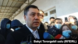 Президенттикке талапкер Садыр Жапаров добуш бергенден кийин. Бишкек, 10-январь, 2021-жыл.