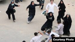 یکی از مشهورترین عکس‌های اعتراضات خرداد ماه ۸۸