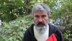 «Qurtuluv aqqında laf ettik»: Arhiyepiskop Kliment açlıq tutqan Baluhnı ziyaret etti (video)