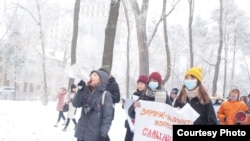 Норозилик намойиши қирчиллама совуқда бўлиб ўтди.