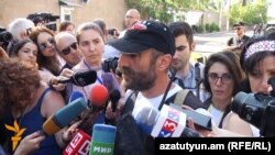 Павел Манукян отвечает на вопросы журналистов, Ереван, 23 июля 2016 г.