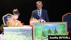 Марат Кәбиров юбилей кичәсендә