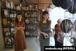 Гаспадыня ў чаканьні гасьцей