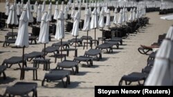 Пандемиядан улам ээн калган Кара деңиздеги Санни Бич курорту. 22-июнь, 2020-жыл.