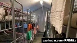 Карантинный лагерь для пациентов с подозрением на COVID-19, Туркменабад, сентябрь, 2020.