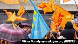 Мітинг на підтримку Помаранчевої революції. Сімферополь, 2004 рік
