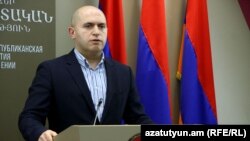 Заместитель председателя правящей Республиканской партии Армении Армен Ашотян, Ереван, 14 мая 2017 г. 