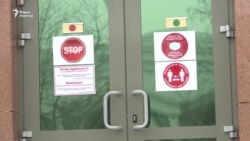 Почему доступ СМИ в госздания в столице до сих пор закрыт и когда это кончится?