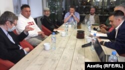 Чарада катнашучылар