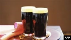 Сначала ирландцев отучили от традиционного «Гиннеса». На очереди - пабы