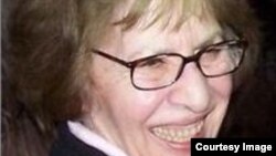 هما ناطق، نویسنده و پژوهشگر تاریخ ایران