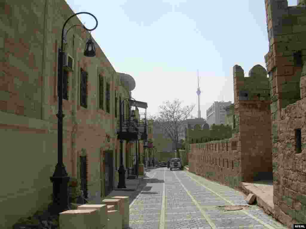 İçərişəhər içəri görünüşünü itirir  #4