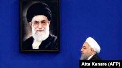 رای مردم به حسن روحانی به امید گشایش فضای سیاسی در داخل و تعامل سازنده با خارج بود که روحانی وعده آن را داده بود. اما خیلی زود این امیدواری‌ها به ناامیدی بدل شد