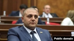 Գյումրեցի ՔՊ-ական պատգամավոր Կարեն Սարուխանյան, արխիվ