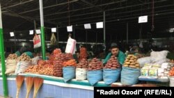 На рынке в Душанбе.