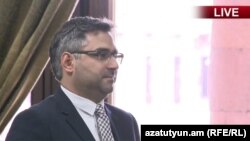 Сархат Петросян (архив)