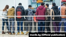 Иностранные студенты в одном из вузов в Бишкеке.