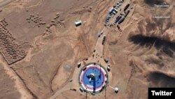 در تصاویر ماهواره‌ای که دیجیتال‌گلوب گرفته نمایی هوایی از «مرکز فضایی امام خمینی» در سمنان در روز سه‌شنبه و چهارشنبه دیده می‌شود