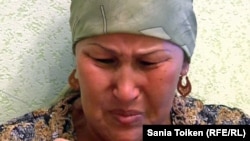 Баксулу Отарбаева, мать погибшего в ходе спецоперации Еламана Отарбаева. Кульсары, 14 сентября 2012 года.
