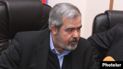 Armenia - Hrant Markarian, a leader of the opposition Armenian Revolutionary Federation, speaks to journalists, 27Feb2012.