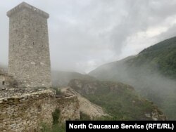 Вартавая вежа ў чачэнскай вёсцы