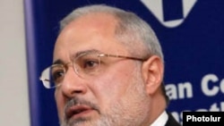 Член Бюро и руководитель парламентской фракции партии АРФ «Дашнакцутюн»  Ваан Ованнисян (архив)