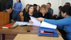 Матраимовдордун үй-бүлөсүнүн адвокаттары.