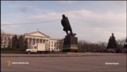 Декомунізація і війна на Донбасі