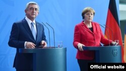 Германия - Президент Армении Серж Саргсян и канцлер Германии Ангела Меркель на совместной пресс-конференции, Берлин, 6 апреля 2016 г.