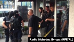 Косовонун полициясы бүткүл өлкө боюнча рейд жасап, 60тай айыл-шаарды кыдырып, исламчыл радикализмге шектелген 40 адамды кармады. 
