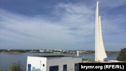 Обелиск «Штык и парус» в Севастополе