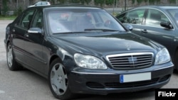 Mercedes-Benz S 600. Nümüneviy fotoresim